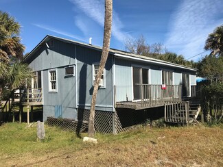 608 W Arctic Ave, Folly Beach, SC 29439