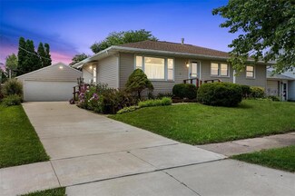 143 Red Wing Rd SW, Cedar Rapids, IA 52404