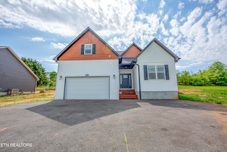 1514 Broad River Ln, Sevierville, TN 37876