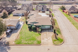 1329 Hamsted St, Fort Worth, TX 76115