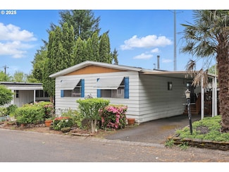 21100 NE Sandy Blvd Unit 52, Fairview, OR 97024