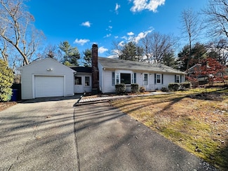 41 Kerry Dr, Springfield, MA 01118