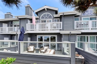 2921 Sandy Pointe Unit 3, Del Mar, CA 92014