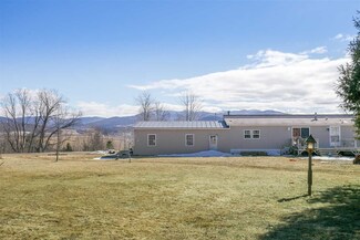 36 Border Dr, Richford, VT 05476