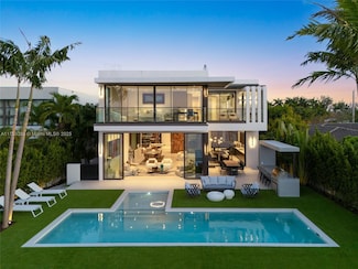 315 N Shore Dr, Miami Beach, FL 33141