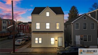 31 Stone St, New Brunswick, NJ 08901