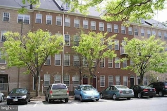 2651 Park Tower Dr Unit 104, Vienna, VA 22180