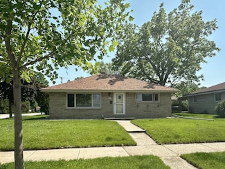 7305 W Verona Ct, Milwaukee, WI 53219