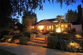 907 E Grinnell Dr, Burbank, CA 91501