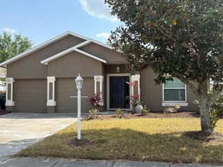 5610 Forest Ridge Dr, Winter Haven, FL 33881