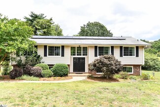 105 Braddock Dr, Mauldin, SC 29662