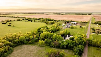 741 N Meridian Rd, Belle Plaine, KS 67013