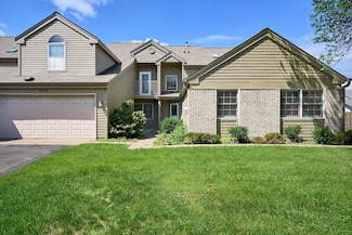 1612 Rose Hill Cir, Saint Paul, MN 55108