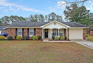 111 Gatehouse Dr, Summerville, SC 29483