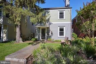 5342 42nd Place NW, Washington, DC 20015