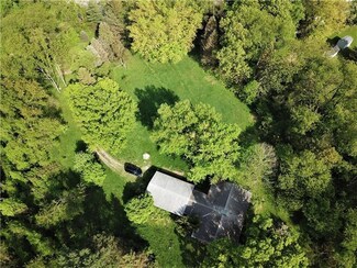 691 Bower Hill Rd, Venetia, PA 15367