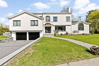 110 Redwood Rd, Newton, MA 02459