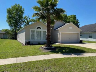 4404 Woodley Creek Rd, Jacksonville, FL 32218