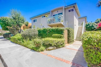 975 Laguna Dr, Carlsbad, CA 92008