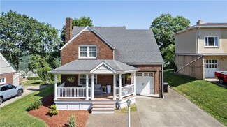 4031 Palisades Dr, Weirton, WV 26062