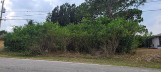 3243 SE Pinto St, Port St. Lucie, FL 34984