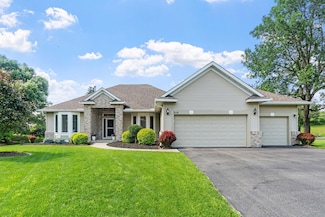 3114 Canyon Cir, Chaska, MN 55318