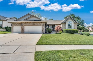 1001 E Hawthorne Ct, Derby, KS 67037