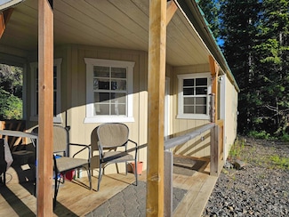 1000 Sanderson Ln, Bovill, ID 83806