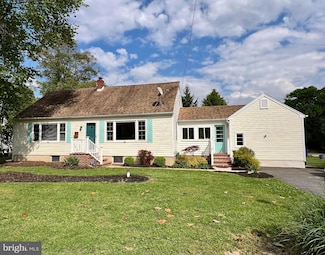 12 Riverview Ave, Earleville, MD 21919