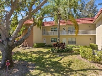 48 Woodland Dr Unit 207, Vero Beach, FL 32962
