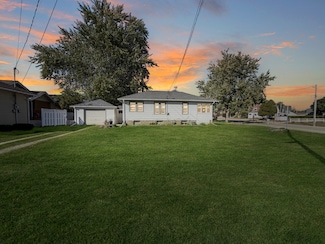 1902 Chicago Ave, Savanna, IL 61074