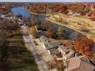 22 Clipper Dr, Blue Springs, MO 64015