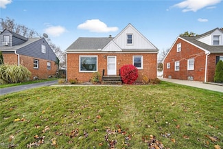 1424 Parkview Dr, Cleveland, OH 44124