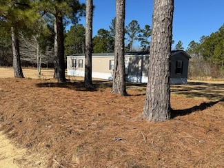 104 Ellen Ln, Fitzgerald, GA 31750