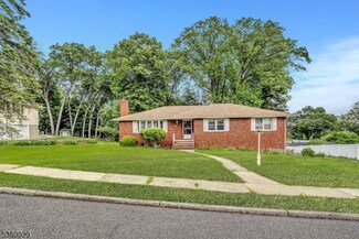 42 Cecilia Dr, Wayne, NJ 07470
