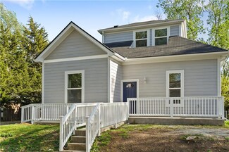 121 E Waldo Ave, Independence, MO 64050