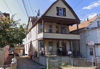 8830 172nd St, Jamaica, NY 11432