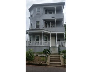 55 Stanton St, Worcester, MA 01605