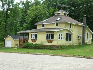 100 Main St, Camp Douglas, WI 54618
