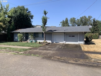 1415 E Briarcliff Ln, Eugene, OR 97404