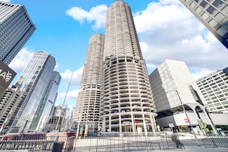 300 N State St Unit 3824, Chicago, IL 60654