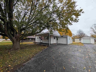 516 N Union St, Winchester, IN 47394