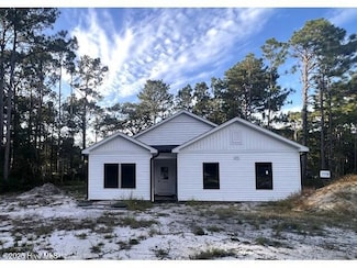 291 Masters Dr, Boiling Spring Lakes, NC 28461