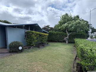 1366 Pueo St, Honolulu, HI 96816