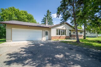 2021 Anne St NW, Bemidji, MN 56601