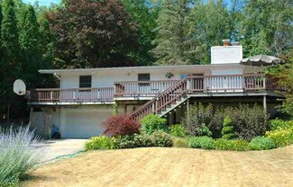 6941 E South Barbee Dr, Pierceton, IN 46562