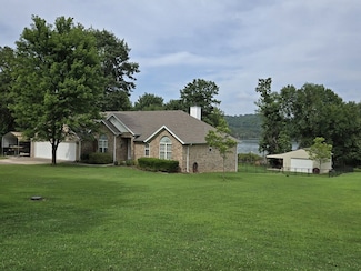 12161 Shore Dr, Lowell, AR 72745