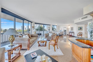 2000 Island Blvd Unit 806, Aventura, FL 33160