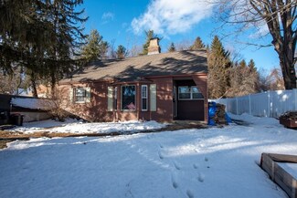 1337 Pleasant St, Worcester, MA 01602