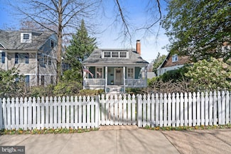 3517 Turner Ln, Chevy Chase, MD 20815